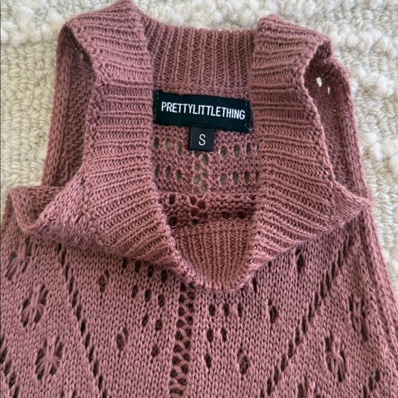 Crochet Halter Neck Dress - Picture 3 of 4